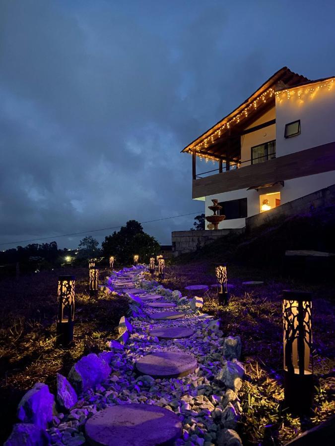 Cabanas Con Jacuzzi Y Chimenea - Casa Floral, Marinilla Zewnętrze zdjęcie